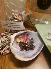 Load image into Gallery viewer, Sage and Herb Flower Potpourri
